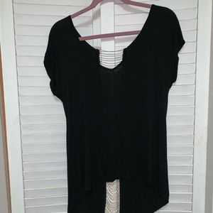 Gently Worn Women’s BEBE Open Back Tunic T-shirt